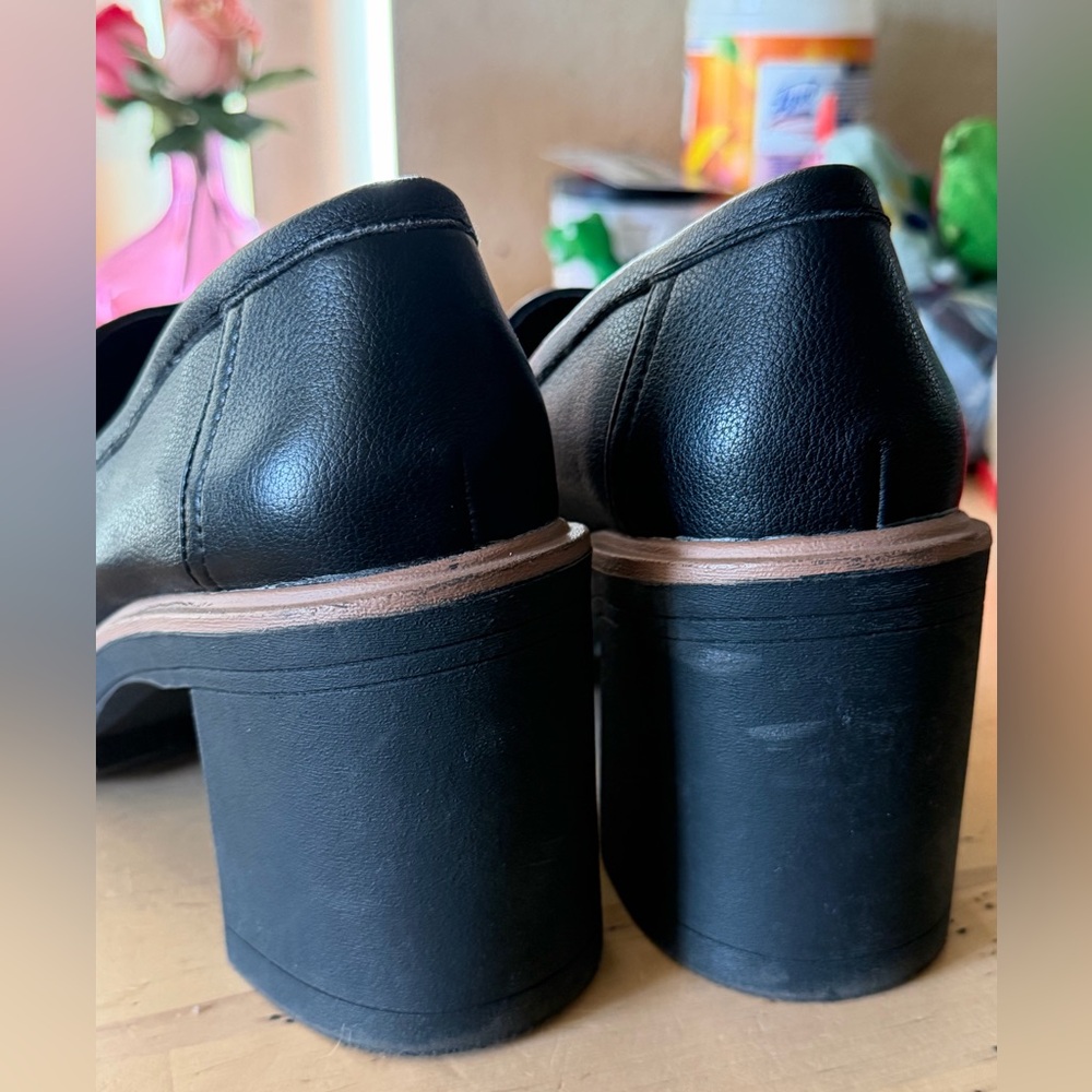 Dolce Vita Black Platform Penny Loafers Lug Sole Block Heel Size 9.5 - Picture 8 of 9